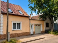 Eladó családi ház, Debrecenben 175 M Ft, 4 szobás