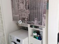 Eladó családi ház, Pécsett 96.5 M Ft, 2 szobás