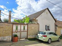 Eladó családi ház, Bólyban 29.9 M Ft, 2 szobás