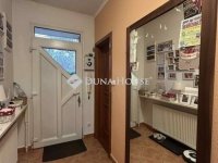 Eladó családi ház, Vecsésen 144.9 M Ft, 4 szobás