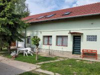 Eladó családi ház, Baracskán 98 M Ft, 6 szobás