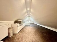 Eladó családi ház, Pécsett 149 M Ft, 6 szobás