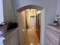 Eladó családi ház, Szigetszentmiklóson 149.9 M Ft, 6+1 szobás
