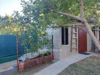 Eladó családi ház, III. kerületben 220 M Ft, 6 szobás