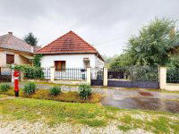Eladó családi ház