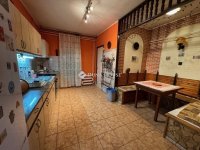 Eladó családi ház, Kecskeméten 99 M Ft, 8 szobás