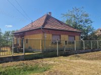 Eladó családi ház, Farmoson 23.9 M Ft, 3 szobás