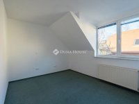 Eladó családi ház, Budaörsön 420 M Ft, 10 szobás