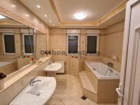 Eladó családi ház, II. kerületben 379 M Ft, 4 szobás