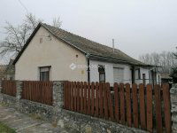 Eladó családi ház, Kistapolcán 16.5 M Ft, 3 szobás