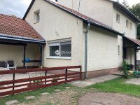 Eladó családi ház, III. kerületben 399 M Ft, 6 szobás