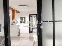 Eladó családi ház, Szentendrén 248 M Ft, 4 szobás