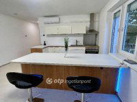 Eladó téglalakás, Komlón 35.4 M Ft, 2 szobás