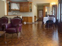 Eladó családi ház, XXII. kerületben 250 M Ft, 6 szobás