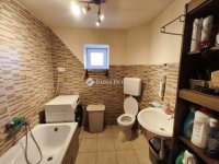 Eladó ikerház, Pécsett 37 M Ft, 2 szobás / költözzbe.hu