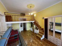 Kiadó téglalakás, albérlet, VI. kerületben, Vörösmarty utcában