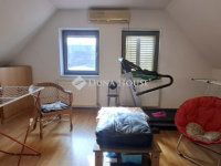 Eladó családi ház, Pécsett 115 M Ft, 4+1 szobás