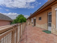 Eladó családi ház, Baján 70 M Ft, 4+1 szobás