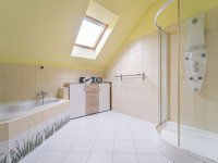 Eladó családi ház, Szigetszentmiklóson 170 M Ft, 4 szobás