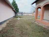 Eladó családi ház, Sándorfalván 110 M Ft, 4 szobás