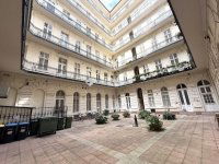 Eladó téglalakás, XIII. kerületben 230 M Ft, 4 szobás