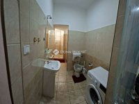 Eladó téglalakás, V. kerületben 51.9 M Ft, 2 szobás