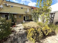 Eladó ikerház, Kecskeméten 104 M Ft, 4 szobás