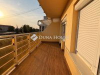 Eladó téglalakás, Orosházán 28 M Ft, 3 szobás