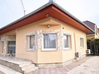 Eladó családi ház, Sződligeten 155 M Ft, 4 szobás