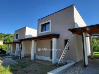 Eladó családi ház, Balatonföldváron 110 M Ft, 4 szobás