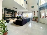 Eladó családi ház, Sopronban 145 M Ft, 5 szobás