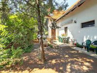 Eladó családi ház, XVII. kerületben 179.9 M Ft, 10 szobás