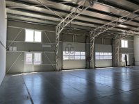 Eladó üzlethelyiség, Nagytarcsán 1300 M Ft