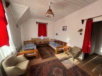 Eladó családi ház, Pilisszentlászlón 220 M Ft, 12+1 szobás