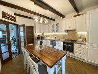 Eladó családi ház, Nyíregyházán 82 M Ft, 5 szobás