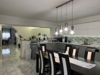 Eladó családi ház, Bonyhádon 252.934 M Ft, 9 szobás