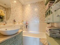 Eladó panellakás, III. kerületben 149.99 M Ft, 6 szobás