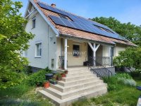 Eladó családi ház, Úrhidán 109 M Ft, 5 szobás
