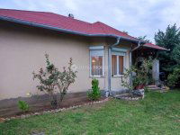 Eladó családi ház, Ócsán 64.5 M Ft, 4 szobás