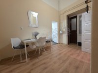 Kiadó téglalakás, albérlet, VI. kerületben, Andrássy úton