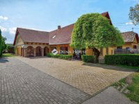 Eladó üzlethelyiség, Pátyon 585 M Ft / költözzbe.hu