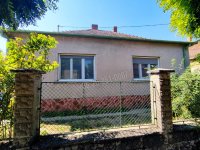 Eladó családi ház, Mohácson 40 M Ft, 3 szobás