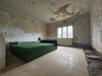 Eladó családi ház, Vecsésen 48 M Ft, 2 szobás