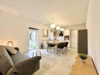 Kiadó téglalakás, albérlet, Pécsett, Petőfi utcában, 3 szobás