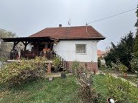 Eladó családi ház, Nagytarcsán 124.9 M Ft, 4 szobás