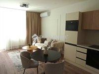 Eladó panellakás, Szegeden 78.5 M Ft, 3 szobás