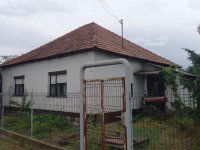 Eladó családi ház, Sarkadon 6.5 M Ft, 2 szobás