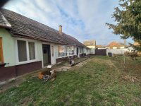 Eladó családi ház, Csátalján 10 M Ft, 3 szobás