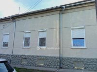 Eladó családi ház, Kaposváron 51.5 M Ft, 4 szobás