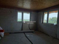 Eladó családi ház, Szigetszentmiklóson 170 M Ft, 8 szobás